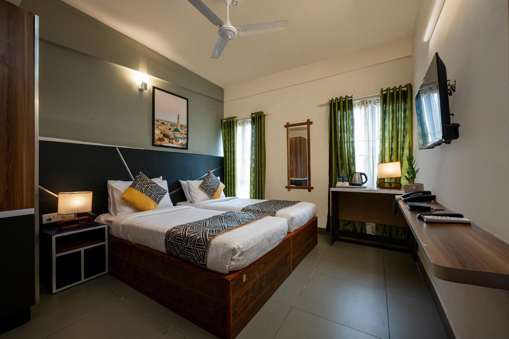 Cj Grande By Jesway Hotels & Resorts Kochi Kültér fotó