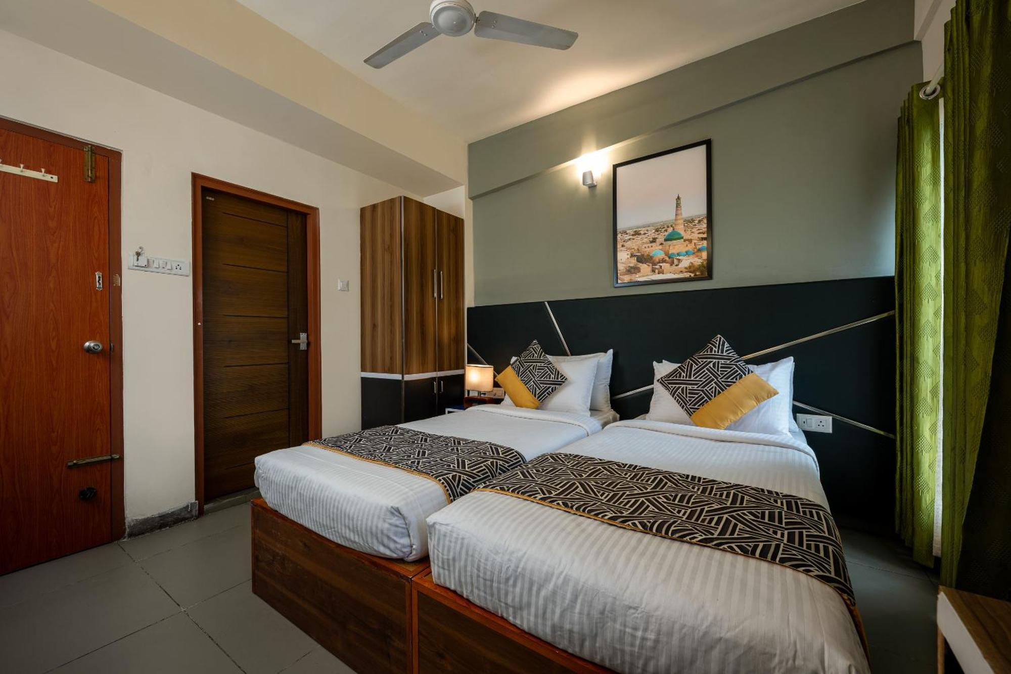 Cj Grande By Jesway Hotels & Resorts Kochi Kültér fotó