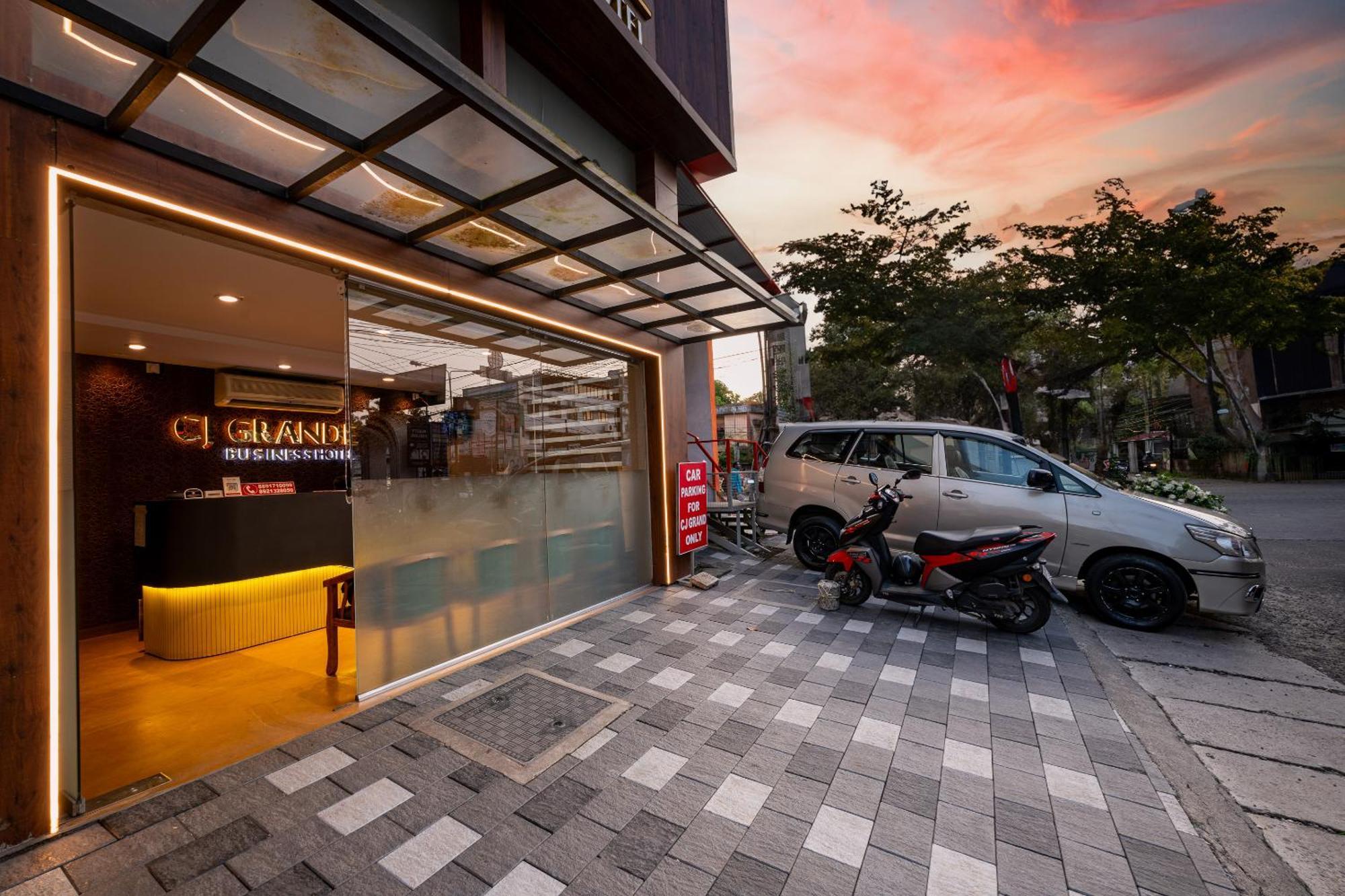 Cj Grande By Jesway Hotels & Resorts Kochi Kültér fotó